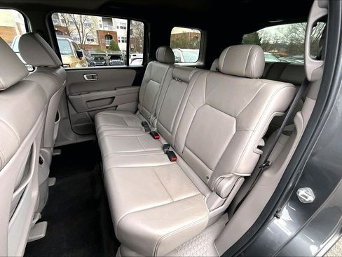Used 2011 Honda Pilot EX-L image 24