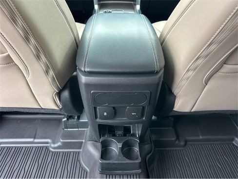 Certified 2024 Ford Explorer XLT w/ Equipment Group 202A image 23
