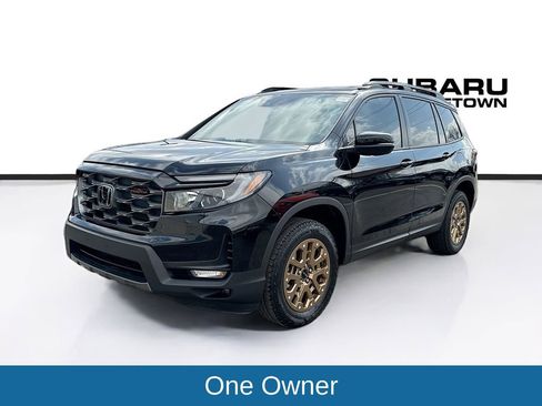 Used 2023 Honda Passport TrailSport image 3