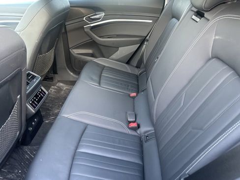Used 2021 Audi e-tron Premium w/ Towing Package image 8
