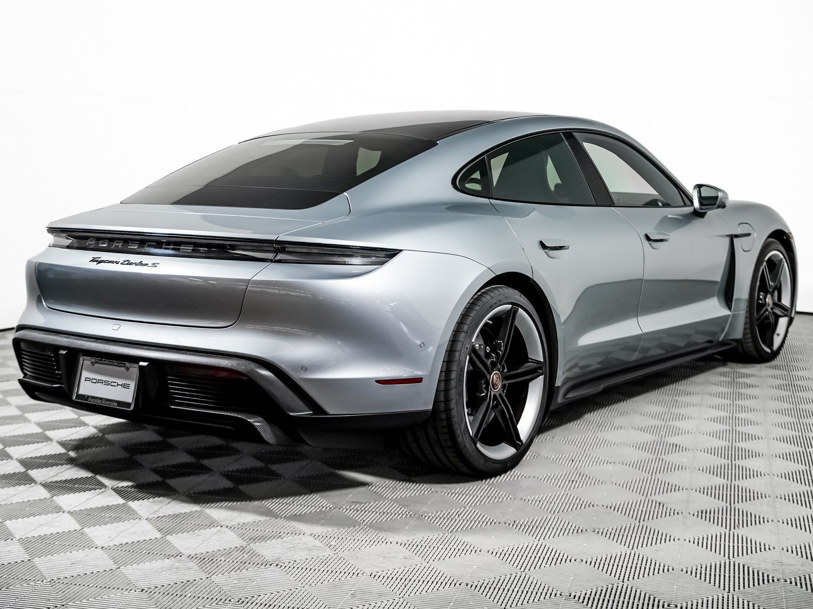 Certified 2020 Porsche Taycan Turbo S AWD/4WD image 10
