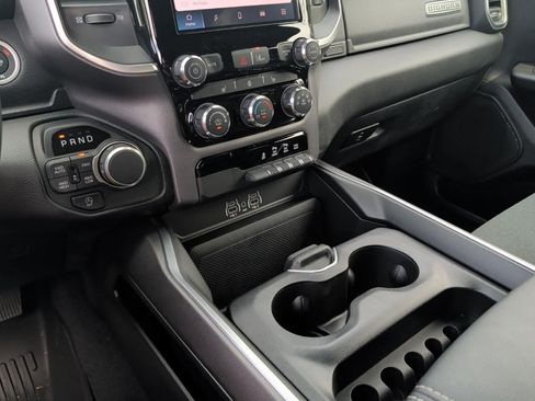 Used 2025 RAM 1500 Big Horn AWD/4WD image 23