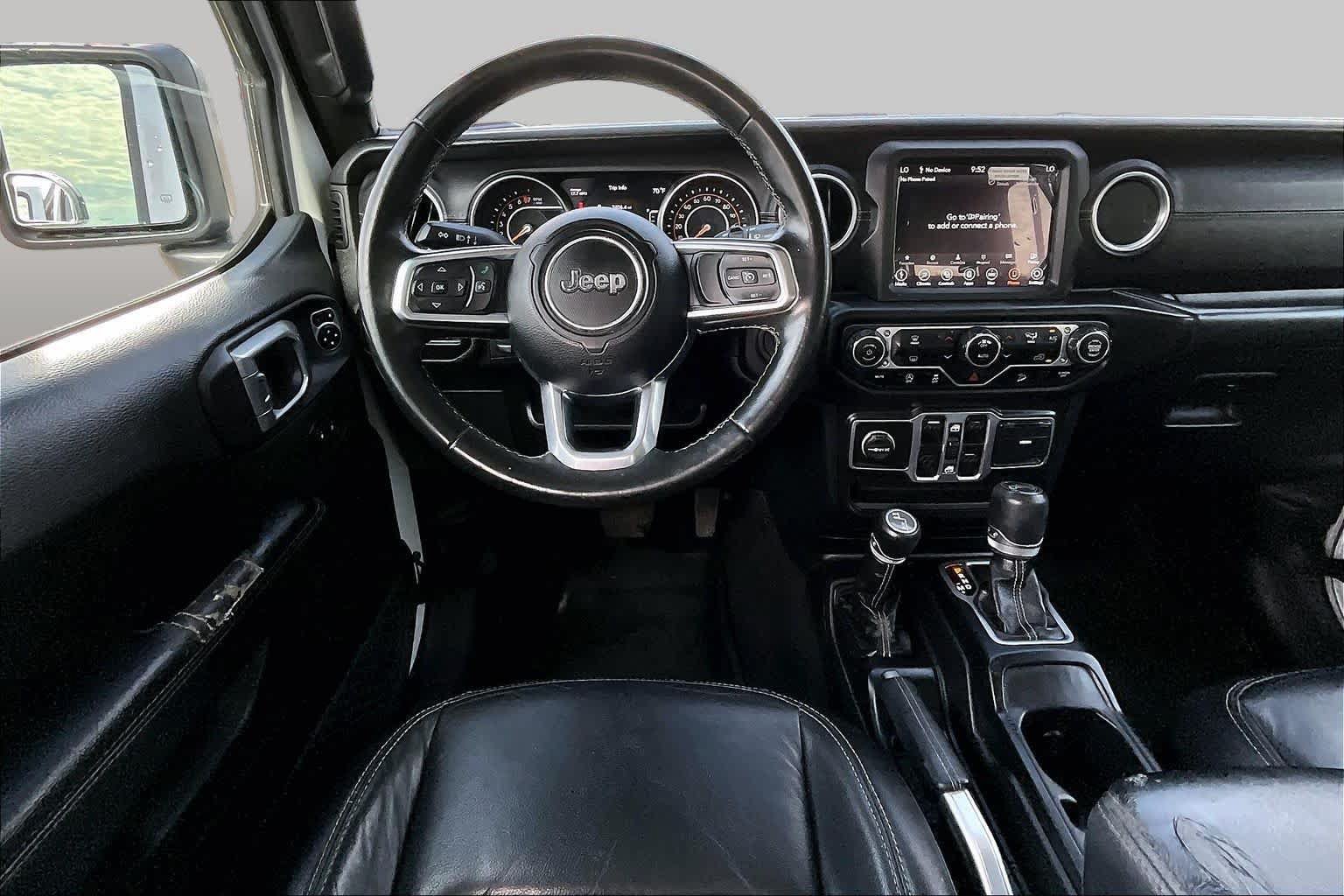 Used 2018 Jeep Wrangler Unlimited Sahara AWD/4WD image 6
