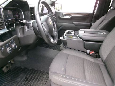 Used 2024 Chevrolet Silverado 1500 LT AWD/4WD image 13