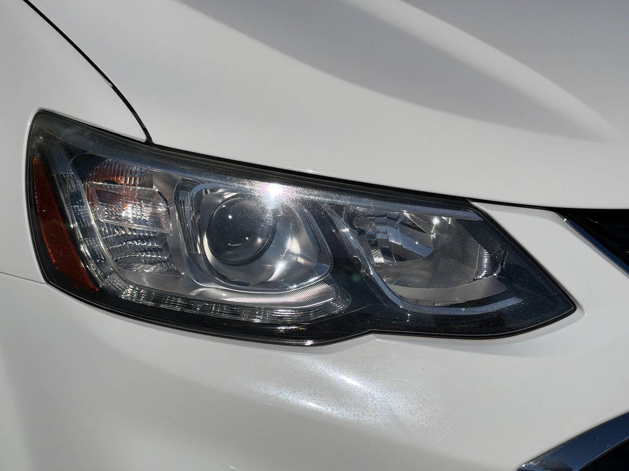 Used 2018 Chevrolet Sonic LT FWD image 38