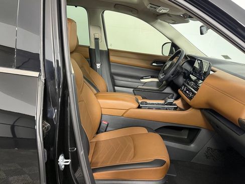 Used 2025 Nissan Pathfinder Platinum w/ Cargo Package AWD/4WD image 34