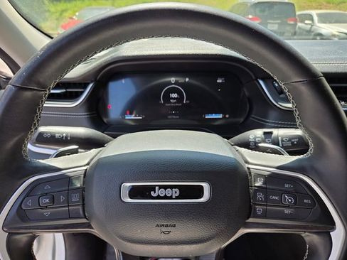 Used 2022 Jeep Grand Cherokee L Limited image 26