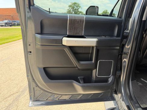 Used 2021 Ford F350 Lariat AWD/4WD image 35