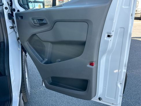 New 2026 Ford Transit 250 148 Medium Roof RWD image 36