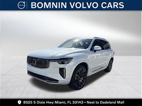 New 2026 Volvo XC90 B5 Plus image 1