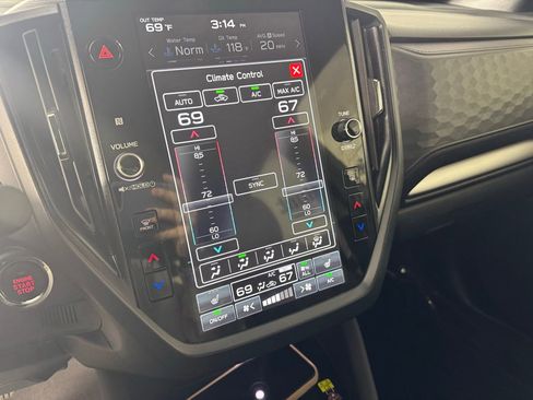 Used 2025 Subaru Forester Premium w/ Convenience Package #2 image 18