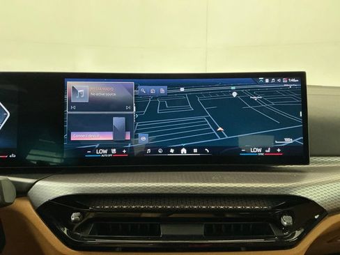 Certified 2025 BMW 330i Sedan w/ Convenience Package RWD image 12