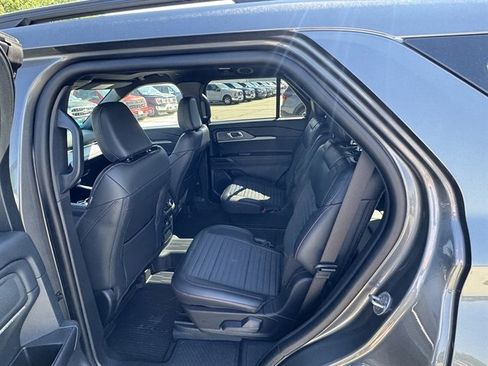 New 2026 Ford Explorer ST-Line AWD/4WD image 18