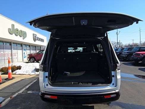 New 2026 Jeep Grand Wagoneer L Limited image 15