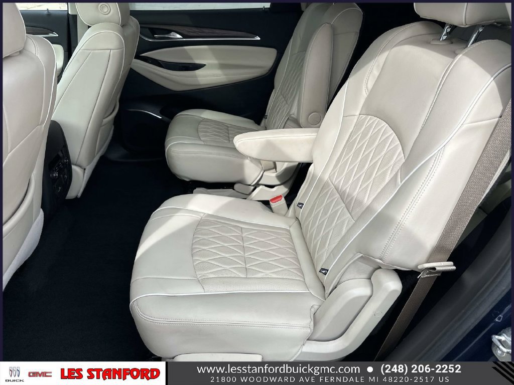 Used 2023 Buick Enclave Avenir AWD/4WD image 13