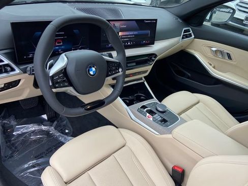 Used 2025 BMW 330i xDrive Sedan w/ Convenience Package AWD/4WD image 24