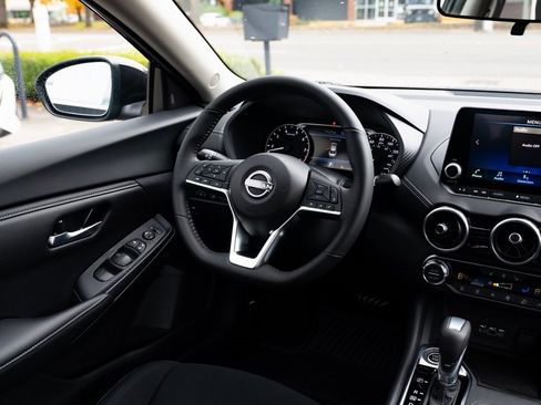 New 2025 Nissan Sentra SV w/ All-Weather Package image 9