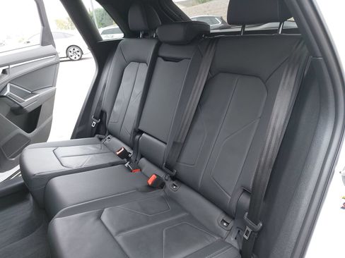 Certified 2025 Audi Q3 2.0T Premium w/ Convenience Package AWD/4WD image 14