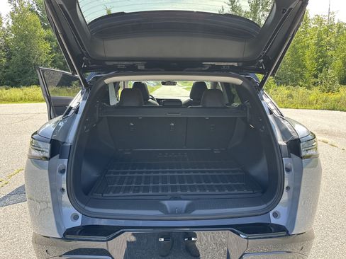 Certified 2025 Nissan Murano Platinum w/ Cargo Package AWD/4WD image 21