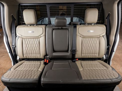 Used 2026 Ford F450 Platinum w/ Platinum Plus Package image 35