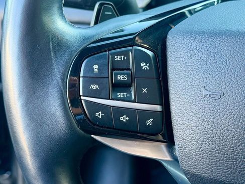 Used 2021 Ford Explorer Platinum w/ Equipment Group 601A AWD/4WD image 31