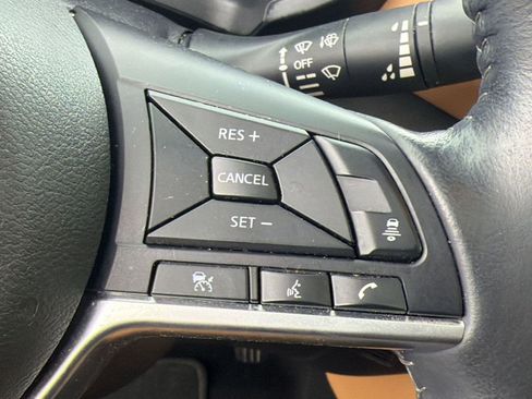 Used 2024 Nissan Sentra SV w/ SV Premium Package FWD image 22