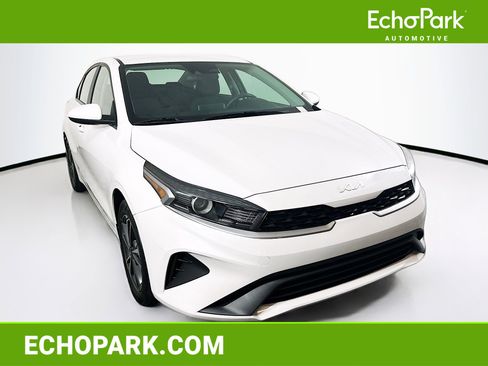 Used 2024 Kia Forte LXS FWD image 1