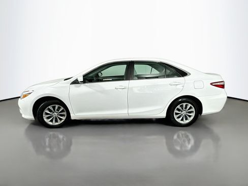 Used 2016 Toyota Camry LE FWD image 4