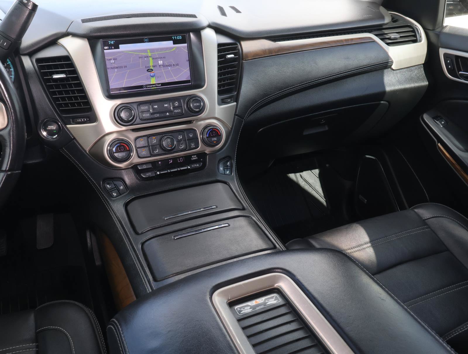 Used 2019 GMC Yukon XL Denali w/ Open Road Package RWD image 12