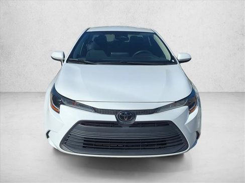 Certified 2023 Toyota Corolla LE FWD image 2