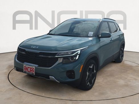 Certified 2026 Kia Seltos EX FWD image 4
