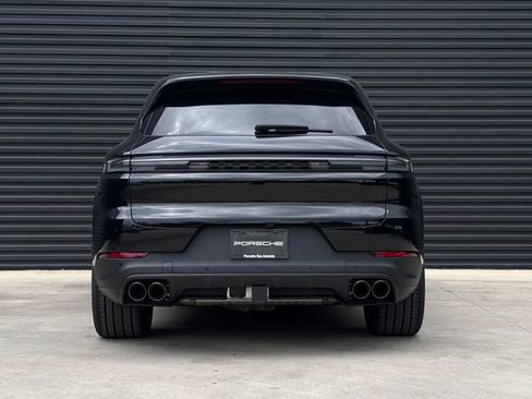 New 2026 Porsche Cayenne AWD/4WD image 6