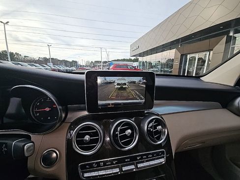 Used 2019 Mercedes-Benz GLC 300 GLC 300 image 12