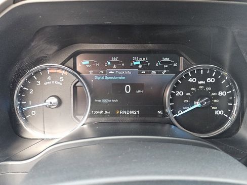 Certified 2019 Ford F250 Lariat w/ Lariat Value Package image 31