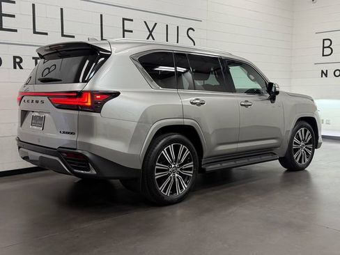 New 2026 Lexus LX 600 4WD w/ Luxury Package image 4