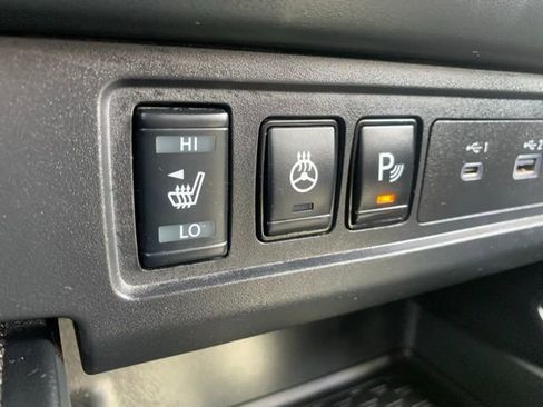 Used 2022 Nissan Frontier PRO-4X w/ Pro-4X Premium Package image 19