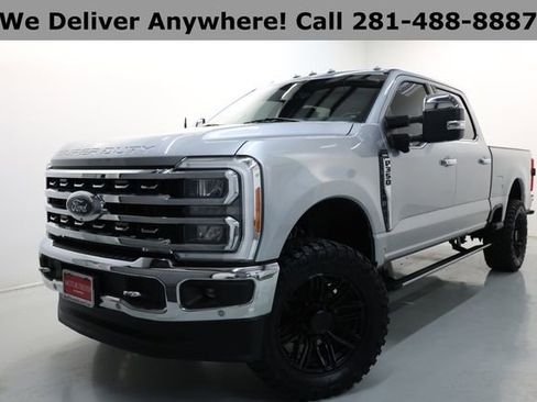 Used 2023 Ford F350 Lariat w/ Lariat Ultimate Package AWD/4WD image 3