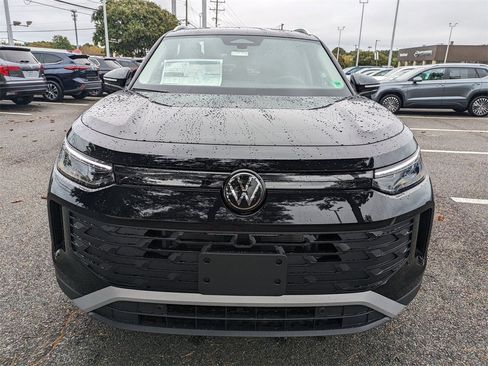 New 2025 Volkswagen Tiguan S image 9