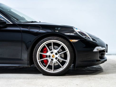 Used 2014 Porsche 911 Carrera 4S image 12