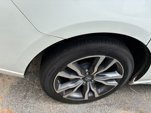 Used 2019 Acura MDX w/ Advance Package FWD image 9