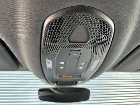 Certified 2024 Porsche Cayenne Coupe AWD/4WD image 31