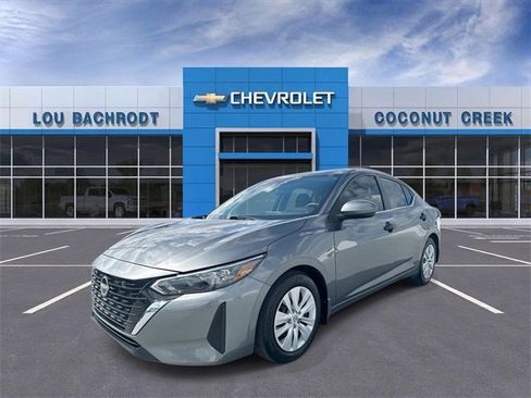 Used 2024 Nissan Sentra S image 4