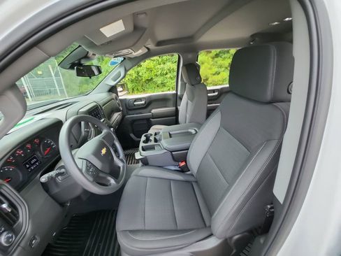 Certified 2025 Chevrolet Silverado 1500 Custom w/ Turbomax Blackout Package image 24