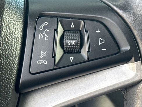 Used 2019 Chevrolet Trax LT w/ LT Convenience Package FWD image 33