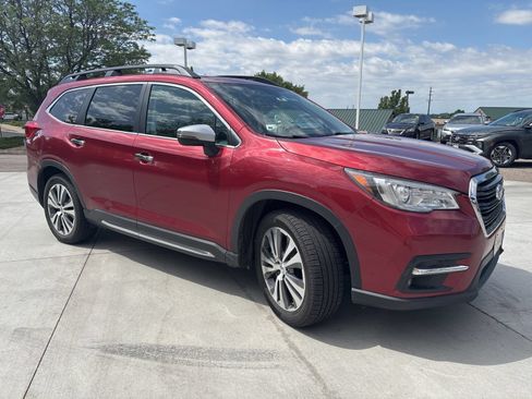 Used 2019 Subaru Ascent Touring AWD/4WD image 2
