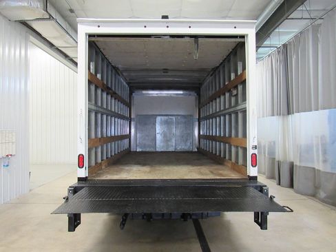 Used 2022 Ford E-350 and Econoline 350 Super Duty w/ Power Windows & Locks Group RWD image 19