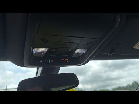 Used 2019 Chevrolet Blazer RS AWD/4WD image 17