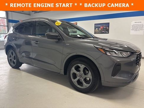 Used 2023 Ford Escape ST-Line w/ Tech Pack #1 image 3