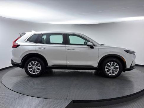 Used 2024 Honda CR-V LX image 9