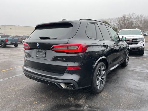 Used 2022 BMW X5 xDrive40i w/ M Sport Package image 2